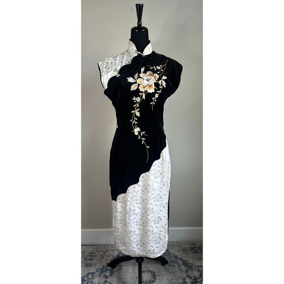 Vintage Women's Black Velvet Jacquard Embroidered Floral Cheongsam Dress Size M - Picture 1 of 6